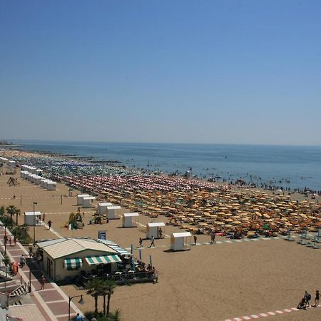 Duca Degli Abruzzi Apartman Caorle Kültér fotó